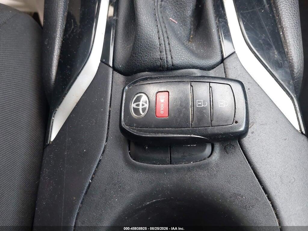 7MUCAAAG2NV023446 2022 TOYOTA COROLLA CROSS photo no. 11