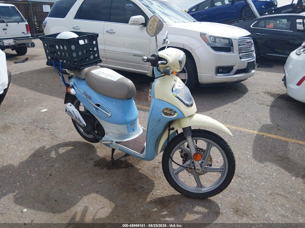 RFBB1A0419B520727 2009 KYMCO USA INC PEOPLE photo no. 12