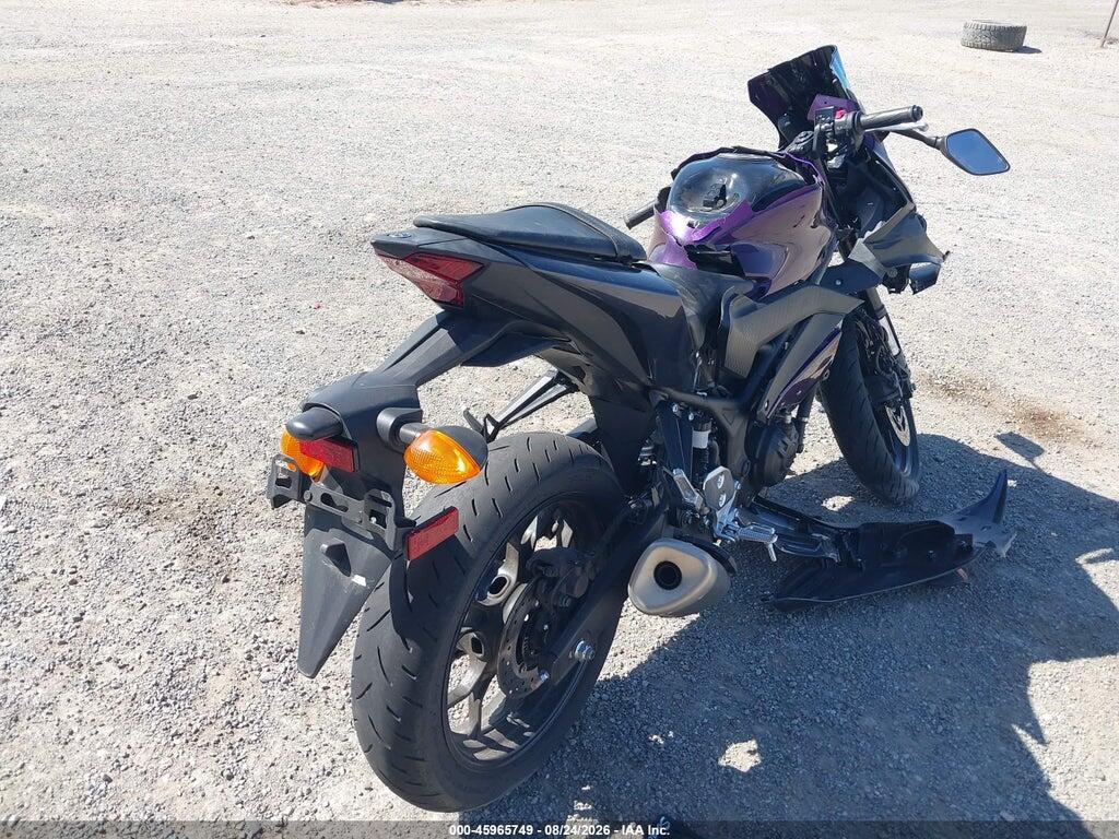MH3RH18Y4PK010899 2023 YAMAHA YZFR3 photo no. 4