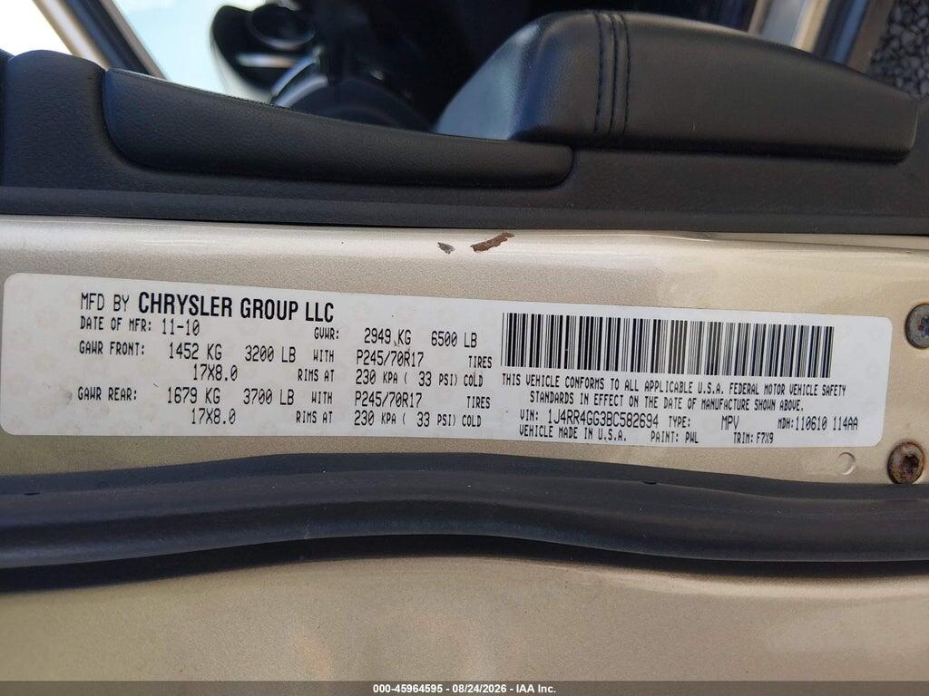 1J4RR4GG3BC582694 2011 JEEP GRAND CHEROKEE photo no. 9