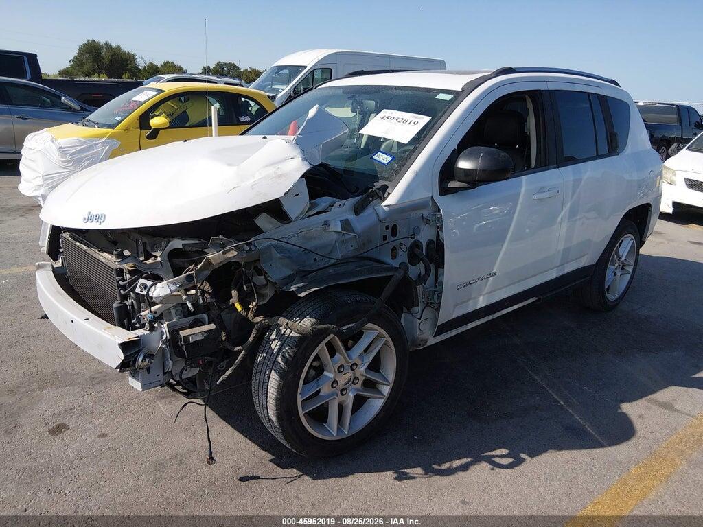1J4NT5FB7BD195653 2011 JEEP COMPASS photo no. 2