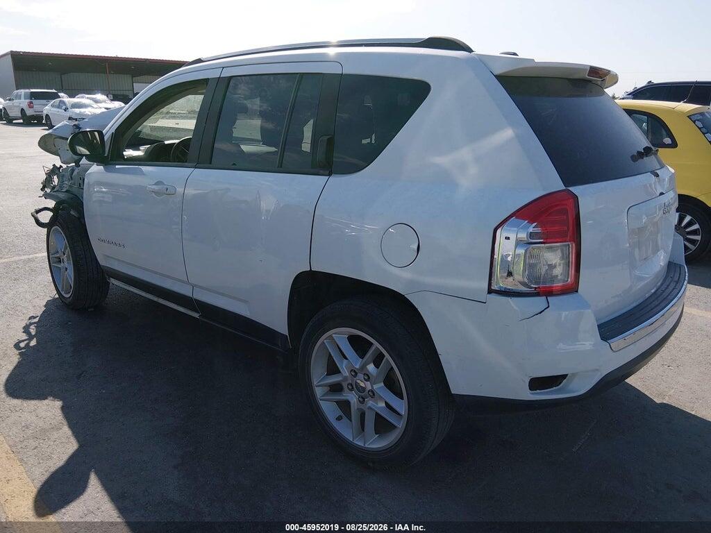 1J4NT5FB7BD195653 2011 JEEP COMPASS photo no. 3