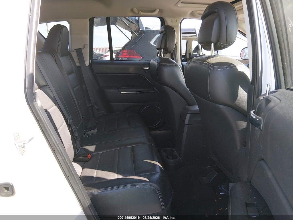 1J4NT5FB7BD195653 2011 JEEP COMPASS photo no. 8