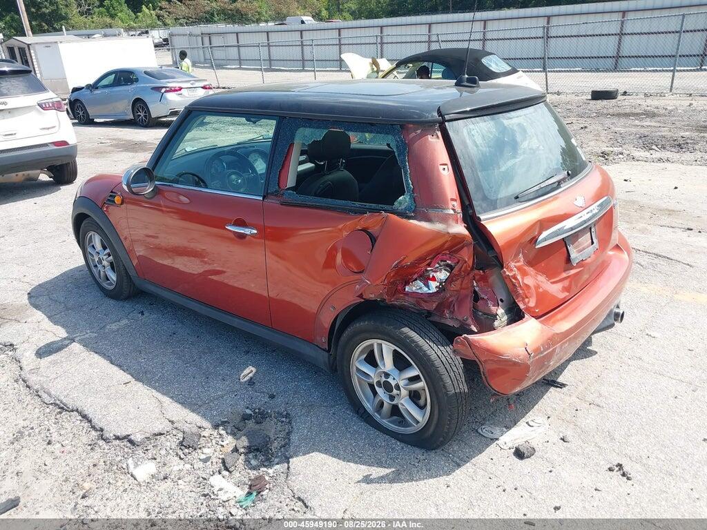 WMWSU3C58BT096724 2011 MINI COOPER photo no. 6
