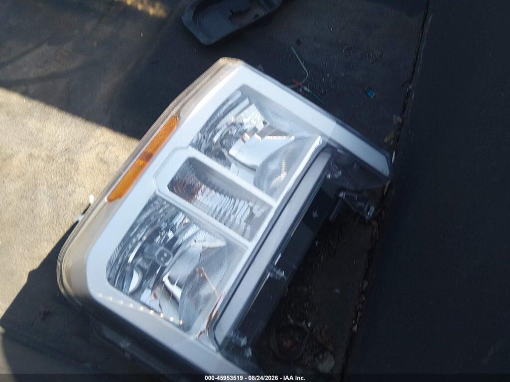 1FD8W3HT2TEC33625 2026 FORD F-350 CHASSIS photo no. 12