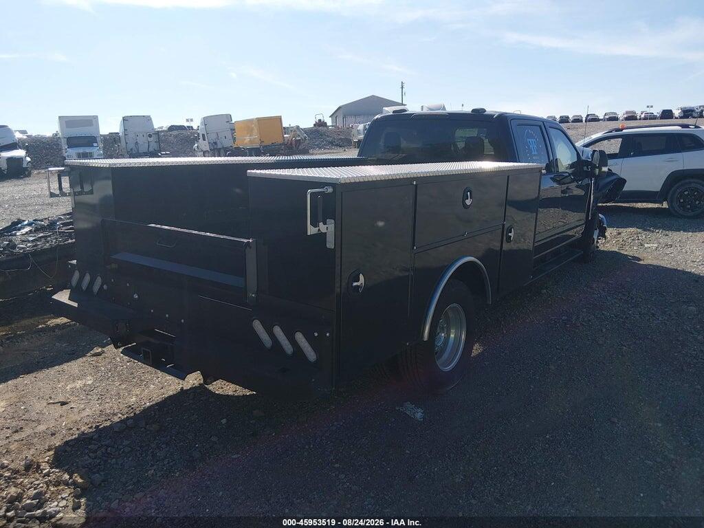 1FD8W3HT2TEC33625 2026 FORD F-350 CHASSIS photo no. 4