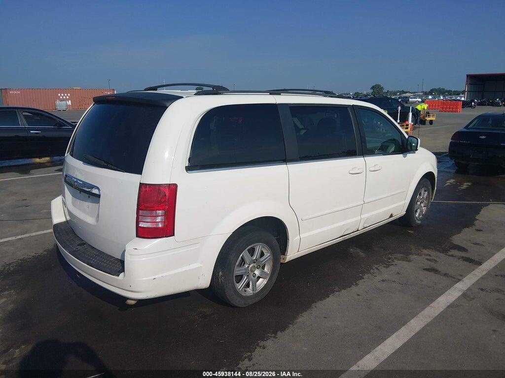 2A8HR54P28R121197 2008 CHRYSLER TOWN & COUNTRY photo no. 4