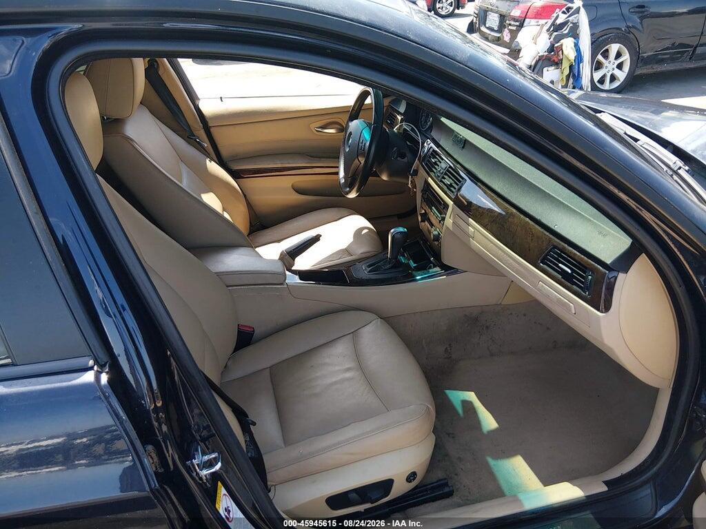 WBAVB13526PT14744 2006 BMW 325I photo no. 5