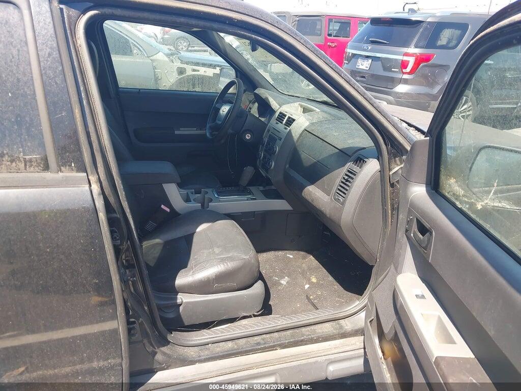 1FMCU03188KE68320 2008 FORD ESCAPE photo no. 5