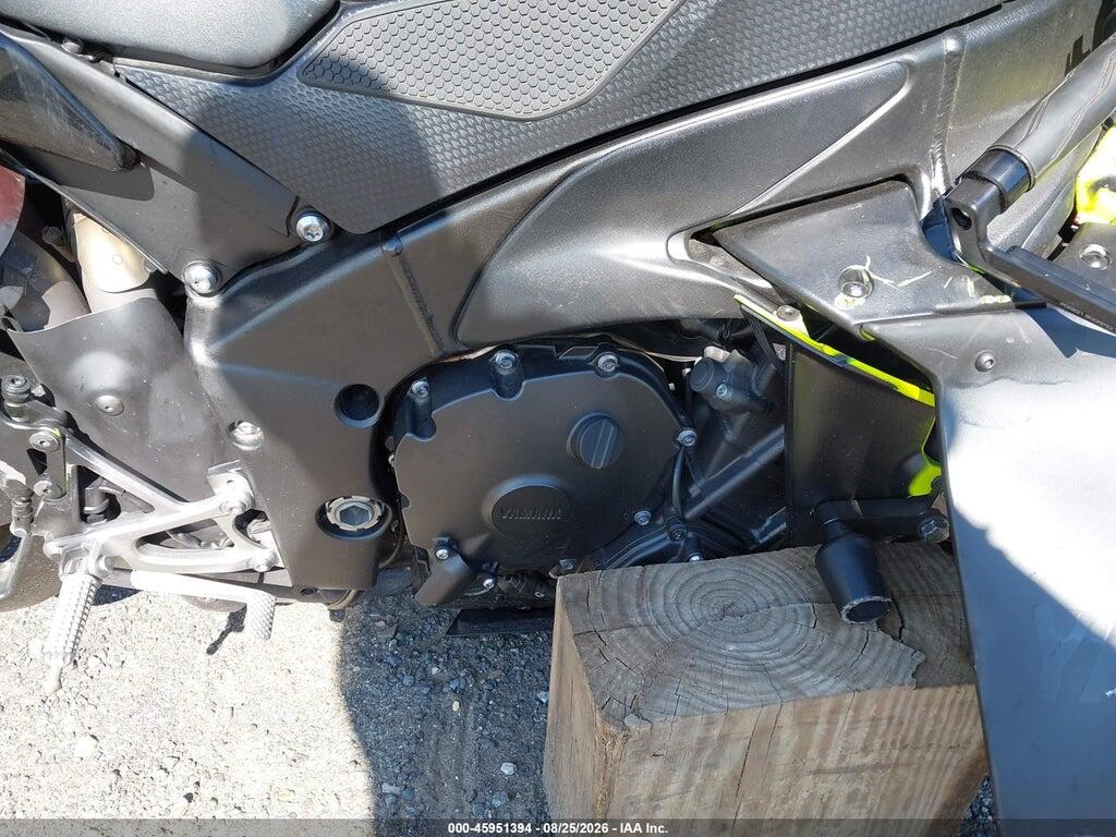 JYARN23E09A001213 2009 YAMAHA YZFR1 photo no. 8
