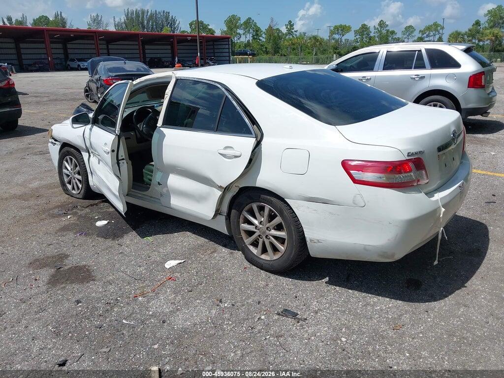 4T1BF3EK3BU748512 2011 TOYOTA CAMRY photo no. 3