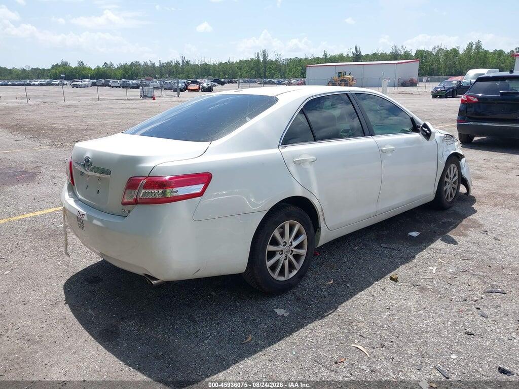 4T1BF3EK3BU748512 2011 TOYOTA CAMRY photo no. 4