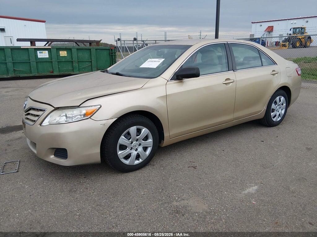 4T1BF3EK1BU607082 2011 TOYOTA CAMRY photo no. 2
