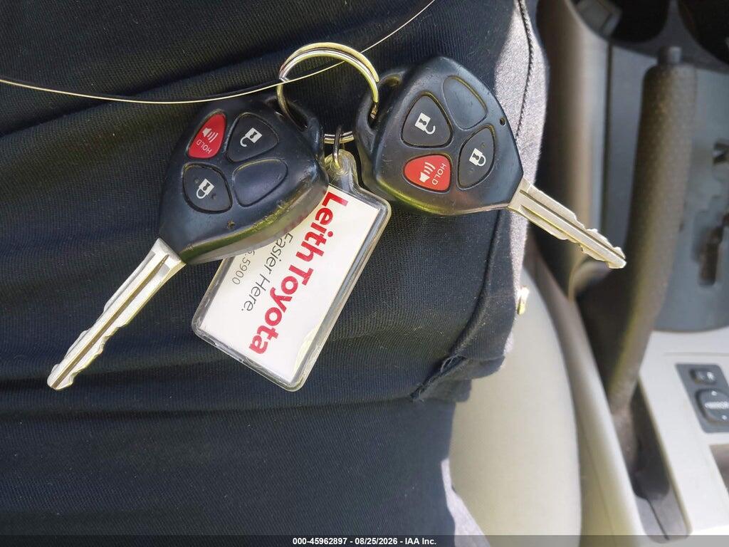 JTMBF4DV8BD040021 2011 TOYOTA RAV4 photo no. 11