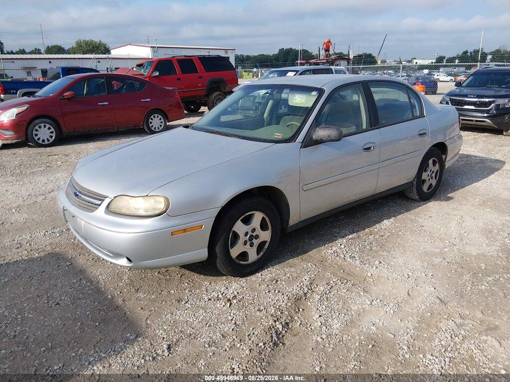 1G1ND52F84M607635 2004 CHEVROLET CLASSIC photo no. 2