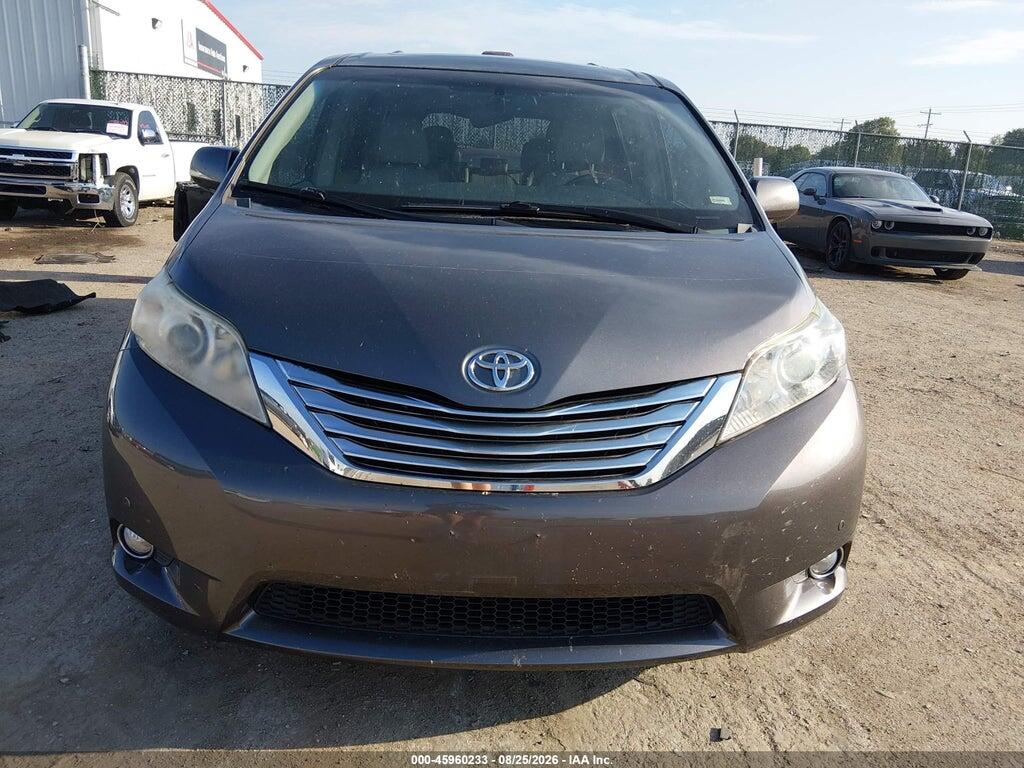 5TDYK3DC4BS044828 2011 TOYOTA SIENNA photo no. 12