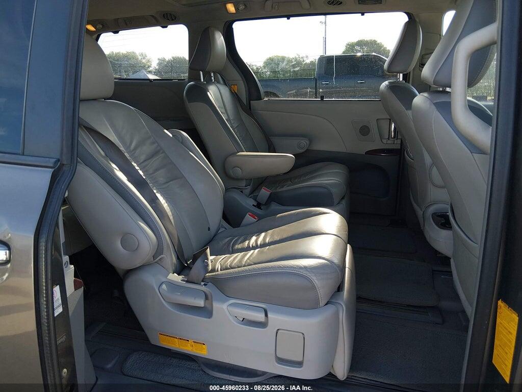 5TDYK3DC4BS044828 2011 TOYOTA SIENNA photo no. 8