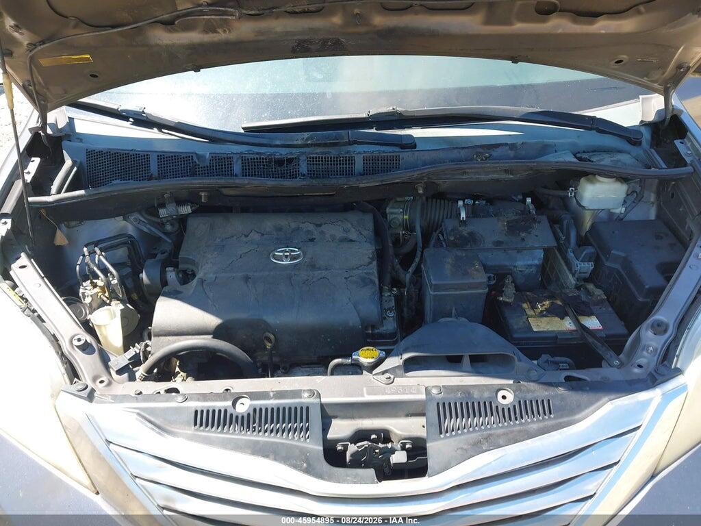 5TDYK3DC2BS083918 2011 TOYOTA SIENNA photo no. 10