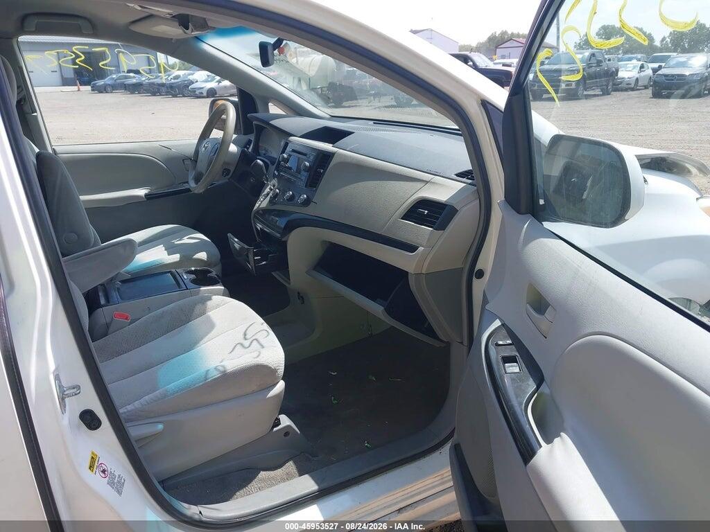 5TDKK3DC2BS073184 2011 TOYOTA SIENNA photo no. 5