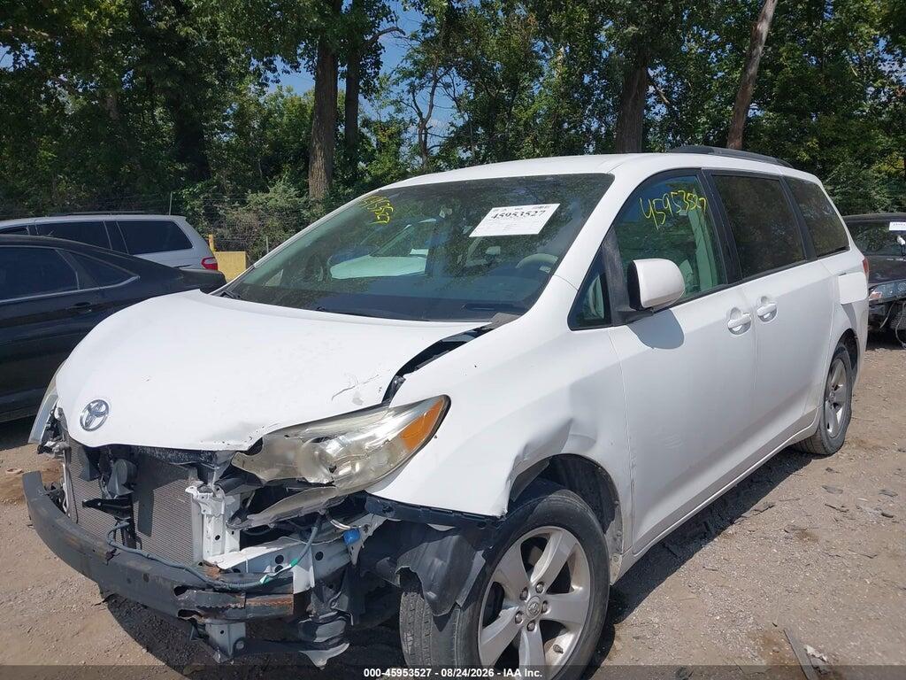 5TDKK3DC2BS073184 2011 TOYOTA SIENNA photo no. 6