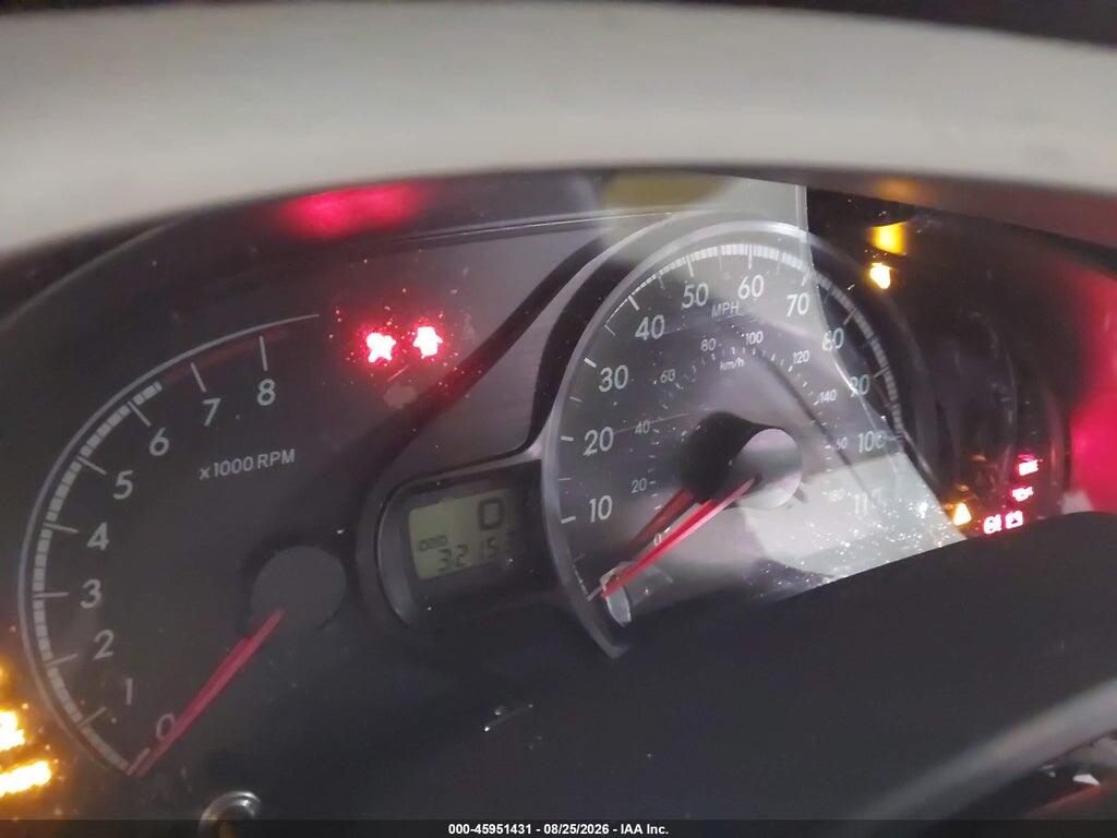 5TDKK3DC8BS160944 2011 TOYOTA SIENNA photo no. 7