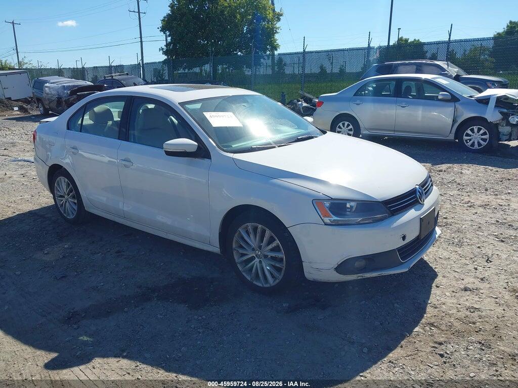 2011 VOLKSWAGEN JETTA 3VWGZ7AJ7BM328372