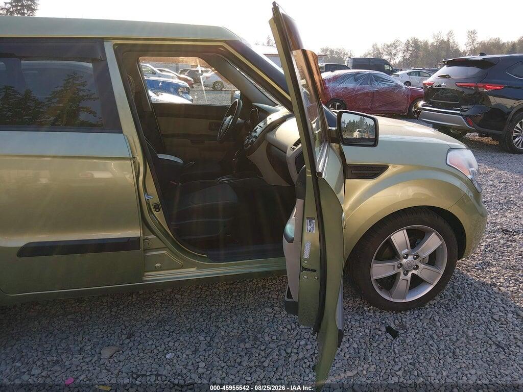 KNDJT2A22A7160459 2010 KIA SOUL photo no. 5