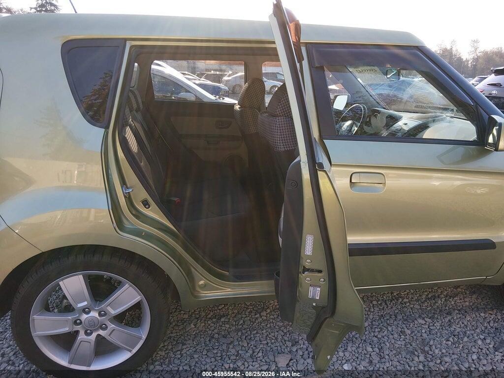 KNDJT2A22A7160459 2010 KIA SOUL photo no. 8