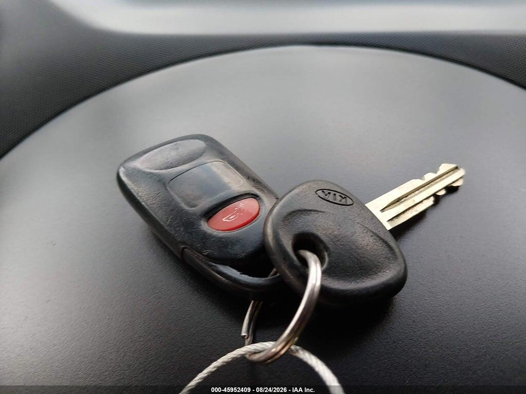 KNDJT2A27A7032430 2010 KIA SOUL photo no. 11