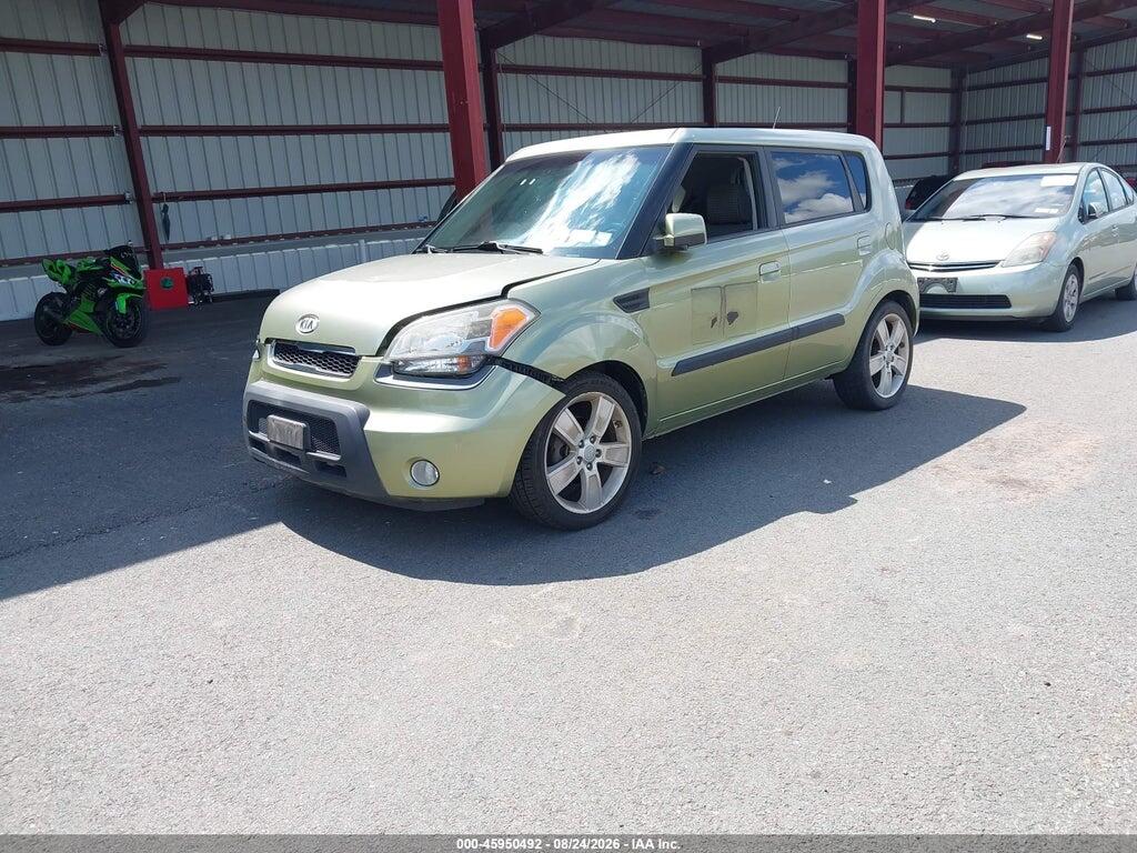 KNDJT2A22A7115067 2010 KIA SOUL photo no. 2