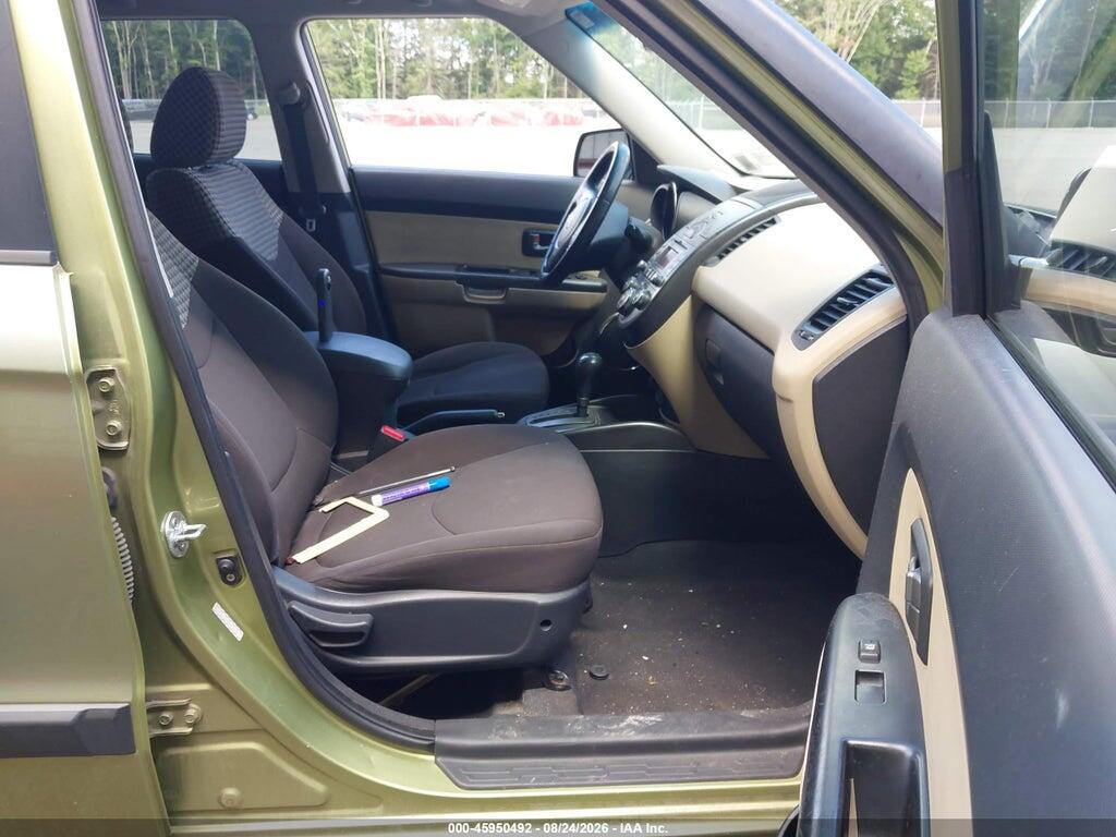 KNDJT2A22A7115067 2010 KIA SOUL photo no. 5