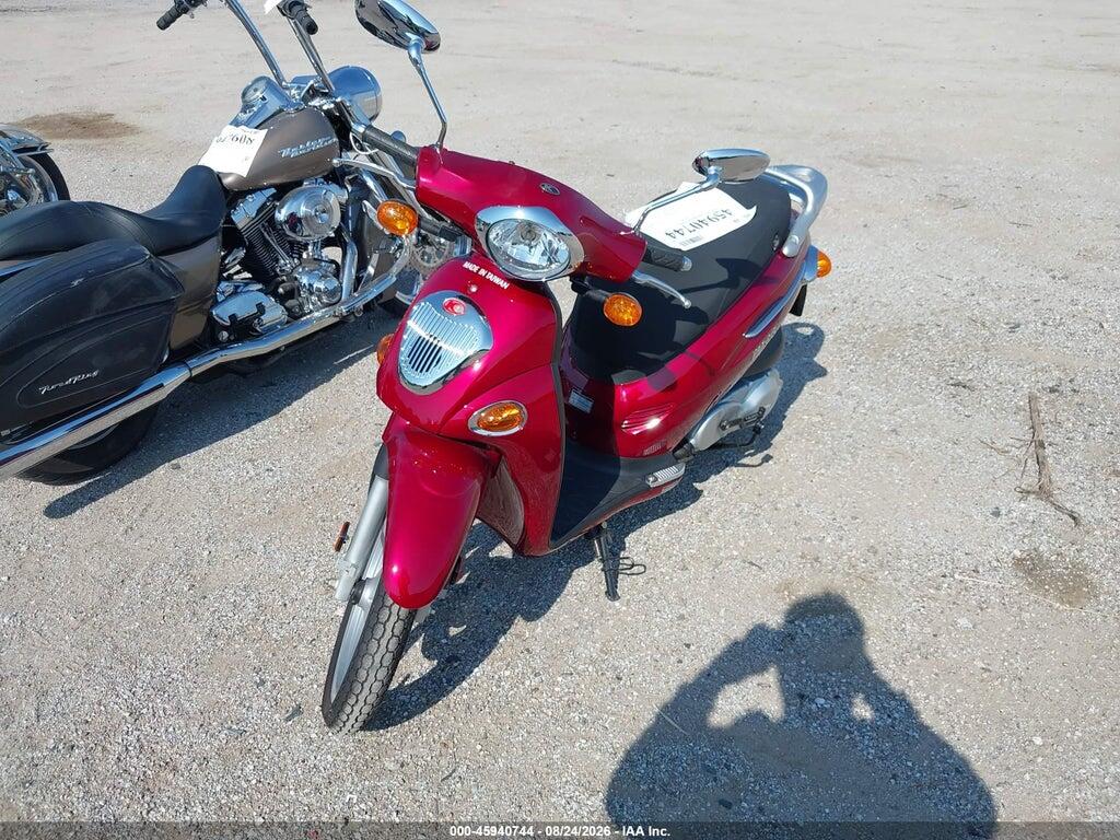 RFBB2J106AB252366 2010 KYMCO USA INC PEOPLE photo no. 2