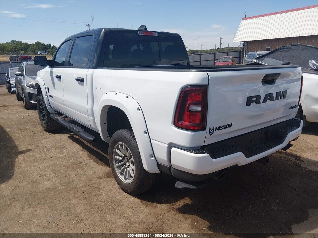 1C6SRFFT5TN209705 2026 RAM 1500 photo no. 3