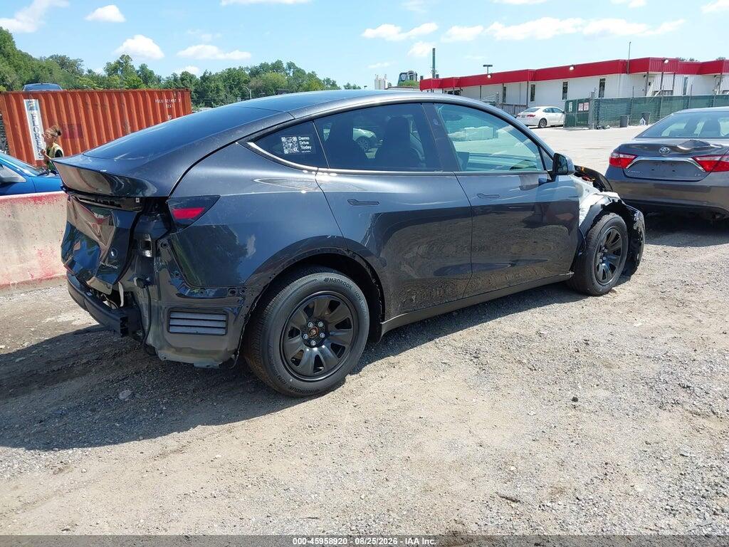 7SAYGDEE4TA636758 2026 TESLA MODEL Y photo no. 4