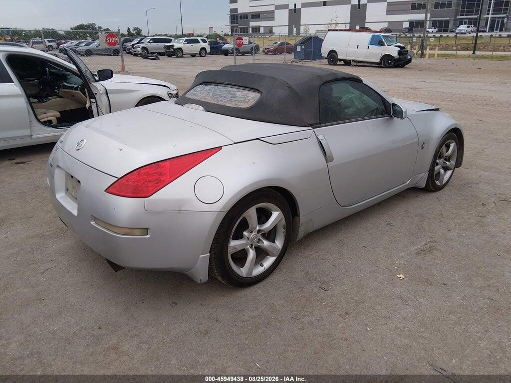 JN1AZ36A06M453597 2006 NISSAN 350Z photo no. 4