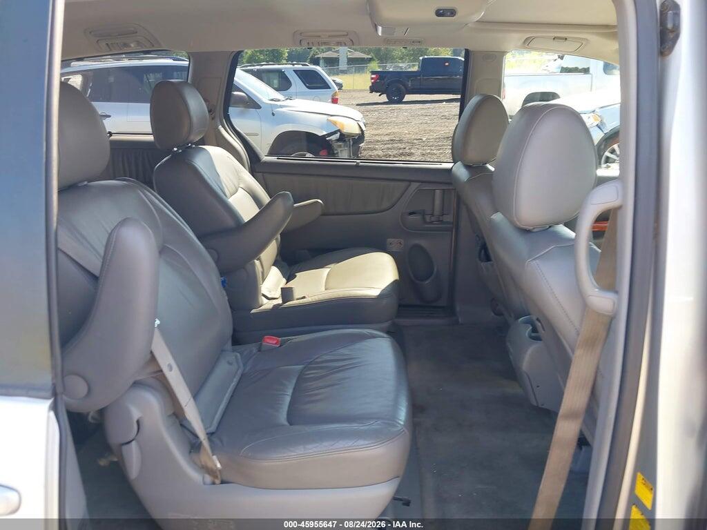 5TDYK4CC8AS330283 2010 TOYOTA SIENNA photo no. 8