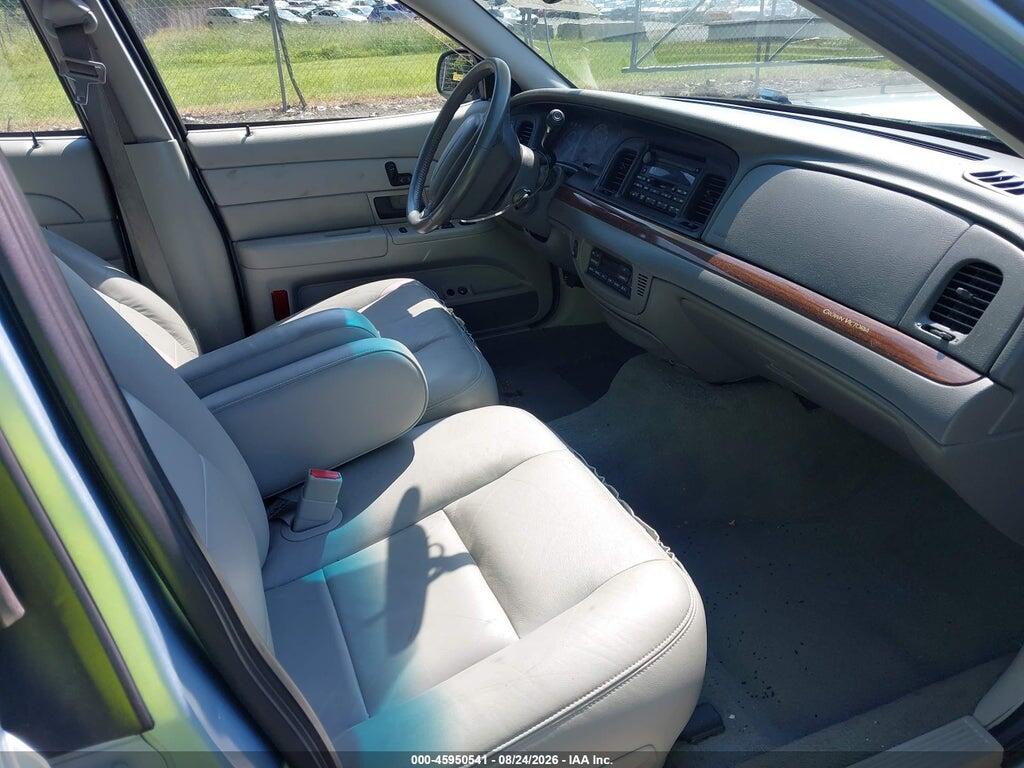 2FAFP74W83X120847 2003 FORD CROWN VICTORIA photo no. 5