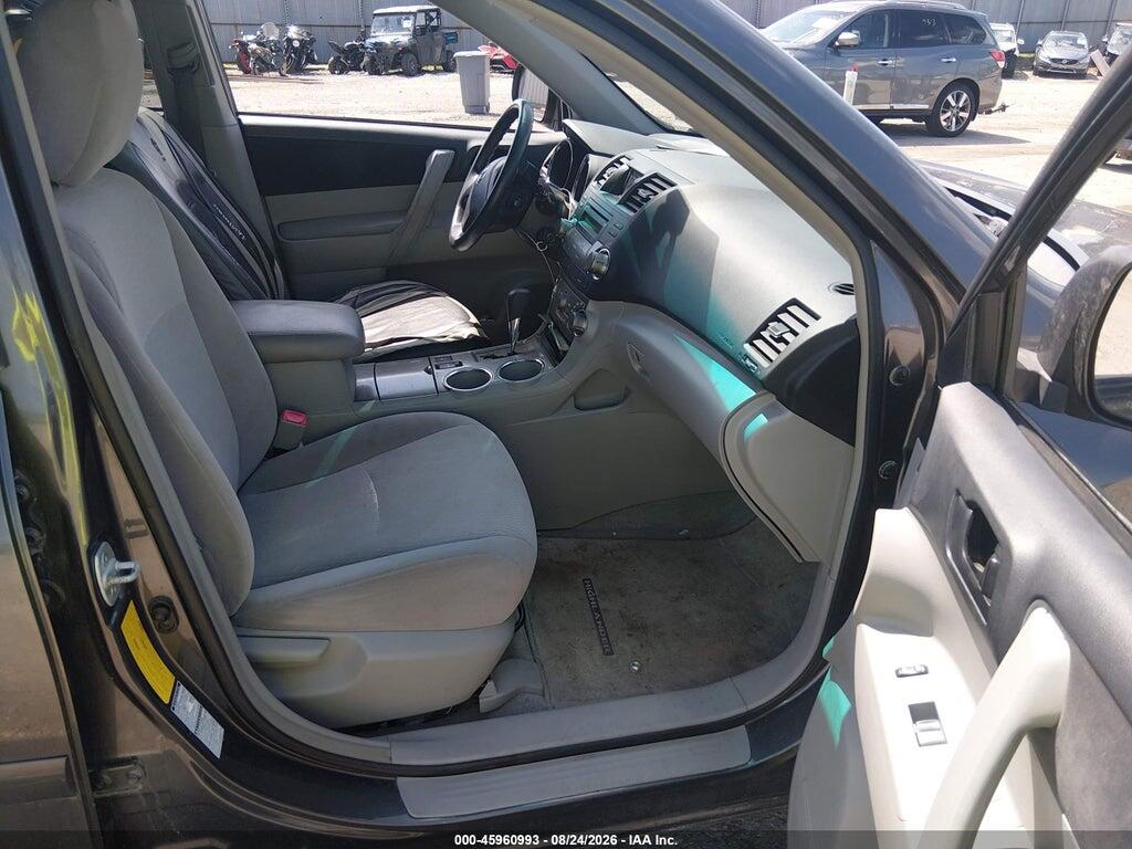 JTEES41A282014749 2008 TOYOTA HIGHLANDER photo no. 5
