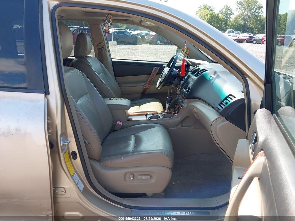 JTEES42A882059502 2008 TOYOTA HIGHLANDER photo no. 5