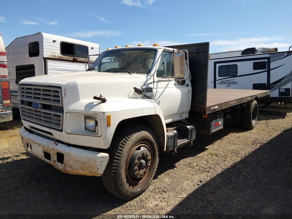 1FDPT74P3HVA13597 1987 FORD F700 photo no. 2