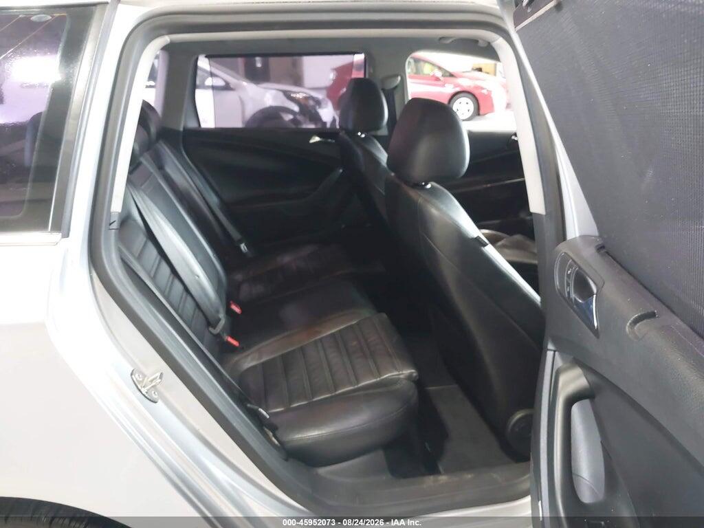 WVWRU73C58E054824 2008 VOLKSWAGEN PASSAT photo no. 8