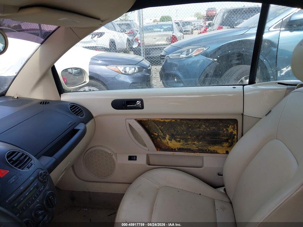 3VWRF31Y78M404639 2008 VOLKSWAGEN NEW BEETLE photo no. 5
