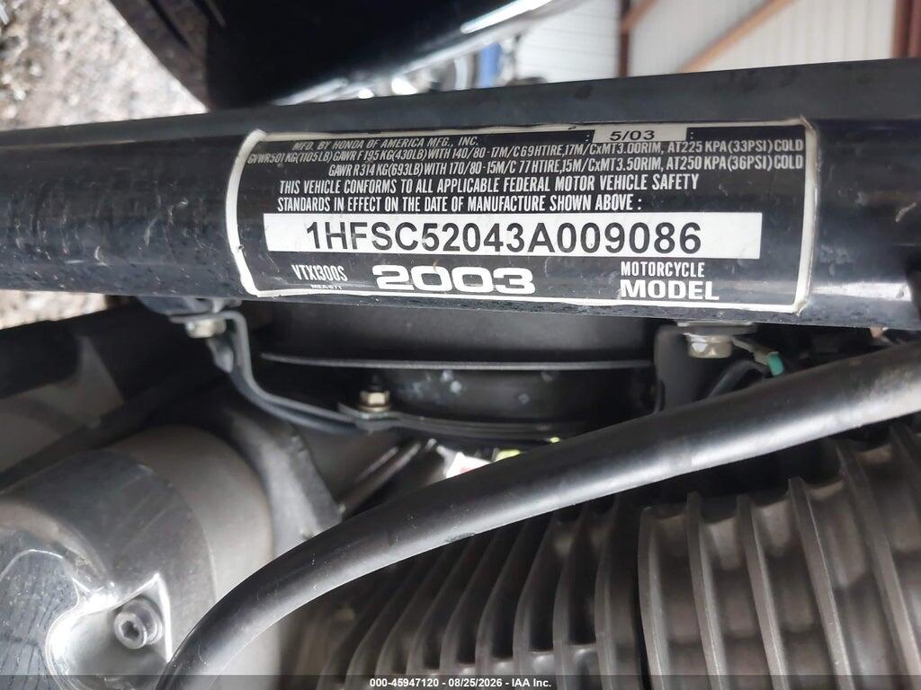1HFSC52043A009086 2003 HONDA VT1300 photo no. 10