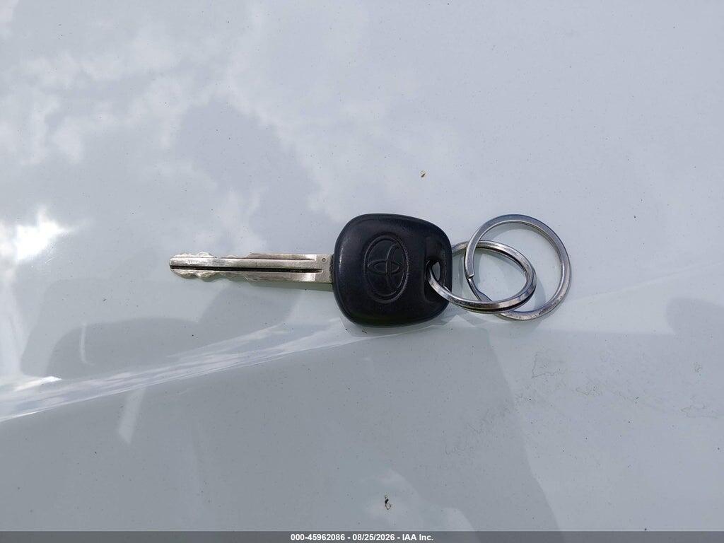 2T1BR32EX6C702320 2006 TOYOTA COROLLA photo no. 11