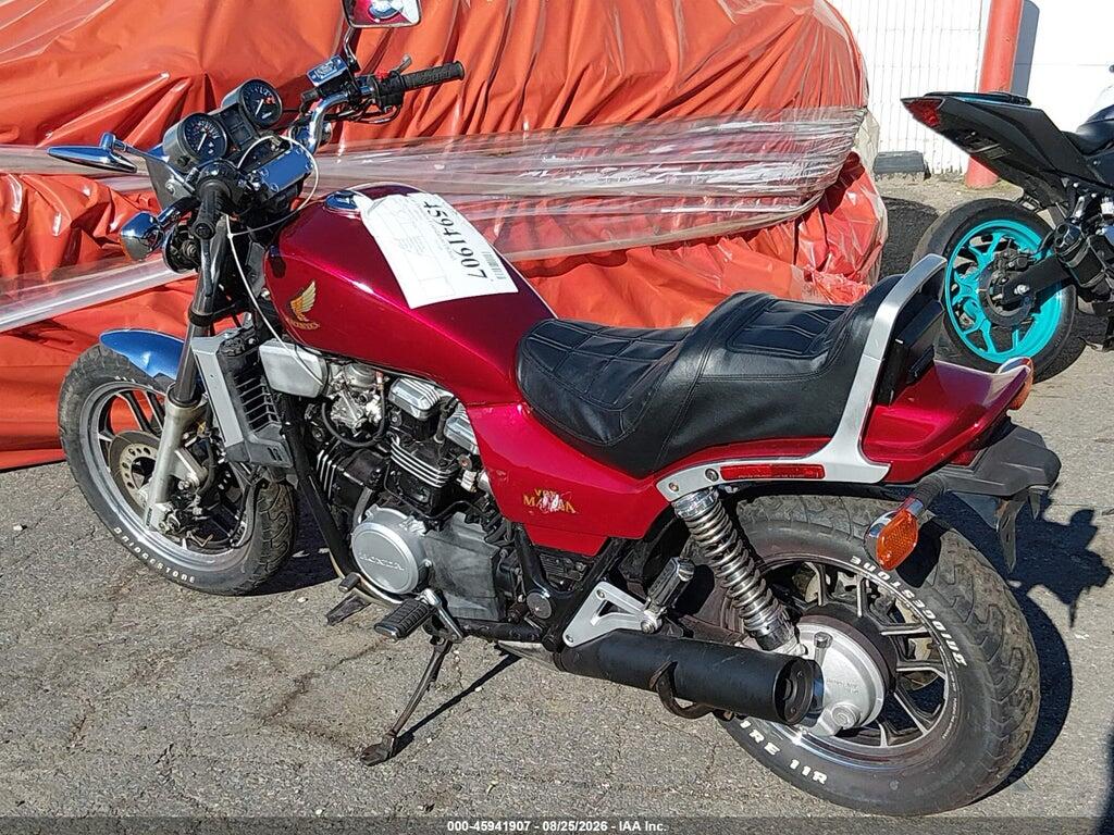 1HFSC1206EA108150 1984 HONDA VF1100 photo no. 12