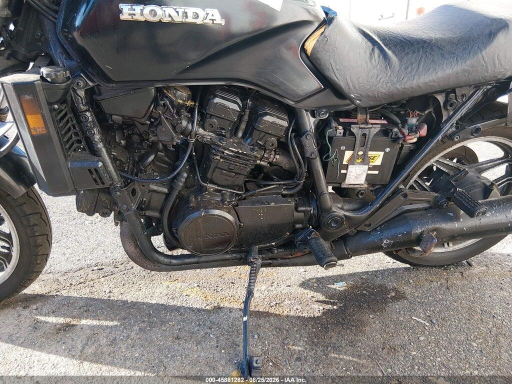 1HFSC1704EA004104 1984 HONDA VF1100 photo no. 8