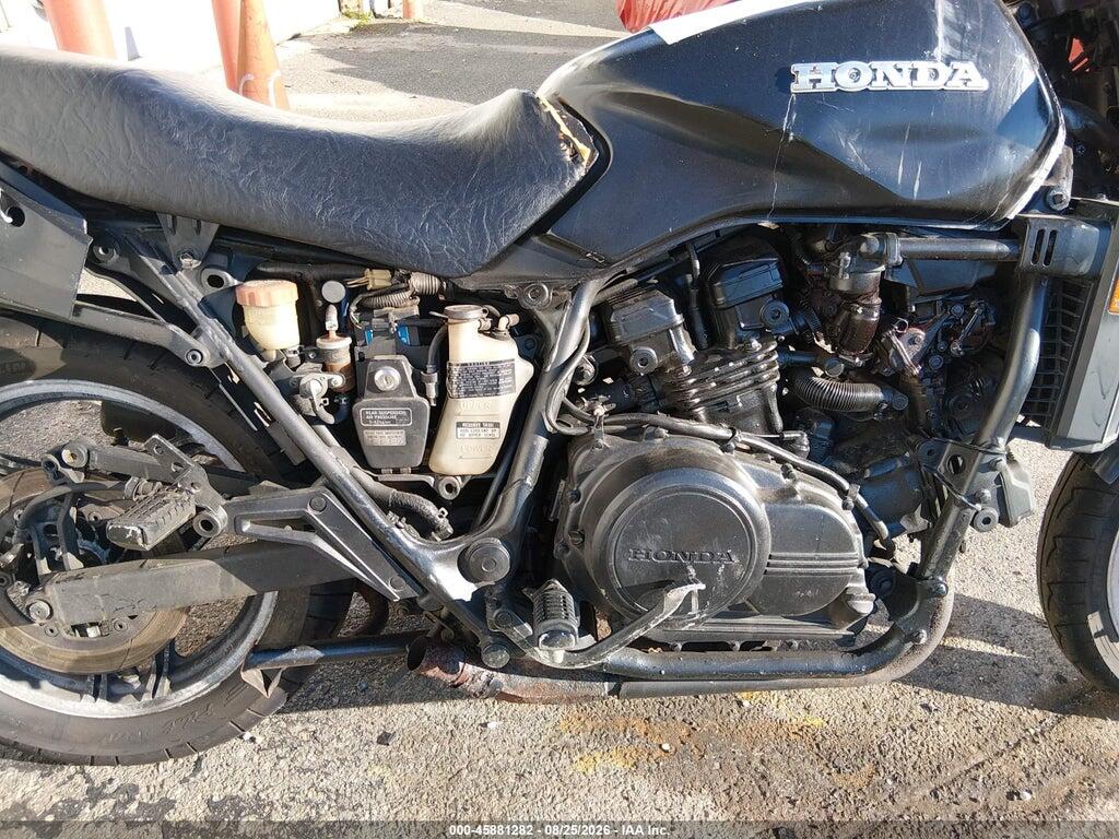 1HFSC1704EA004104 1984 HONDA VF1100 photo no. 9