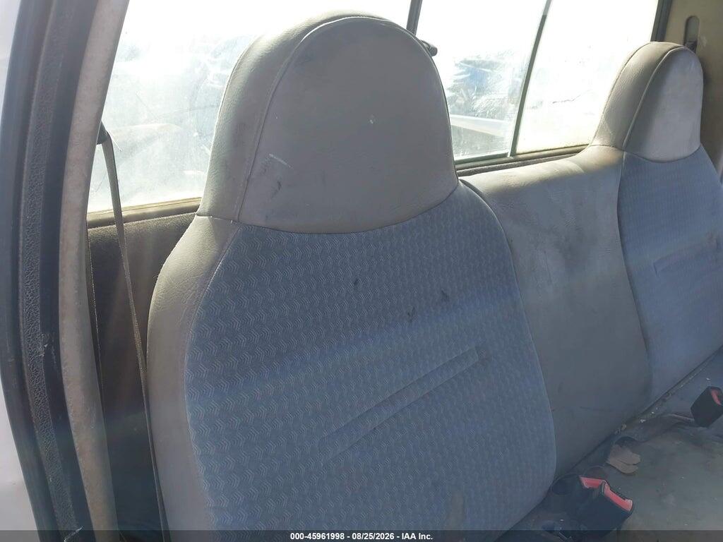 1FDSF34LX1EB79404 2001 FORD F-350 photo no. 8