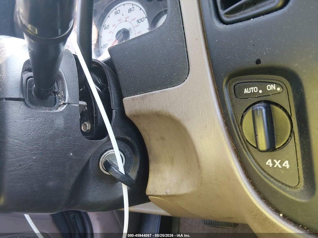1FMCU04181KF15995 2001 FORD ESCAPE photo no. 11