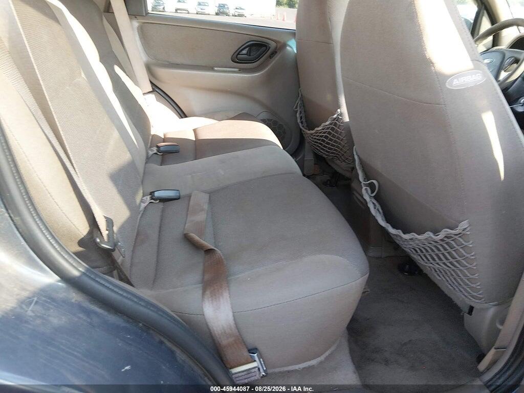 1FMCU04181KF15995 2001 FORD ESCAPE photo no. 8